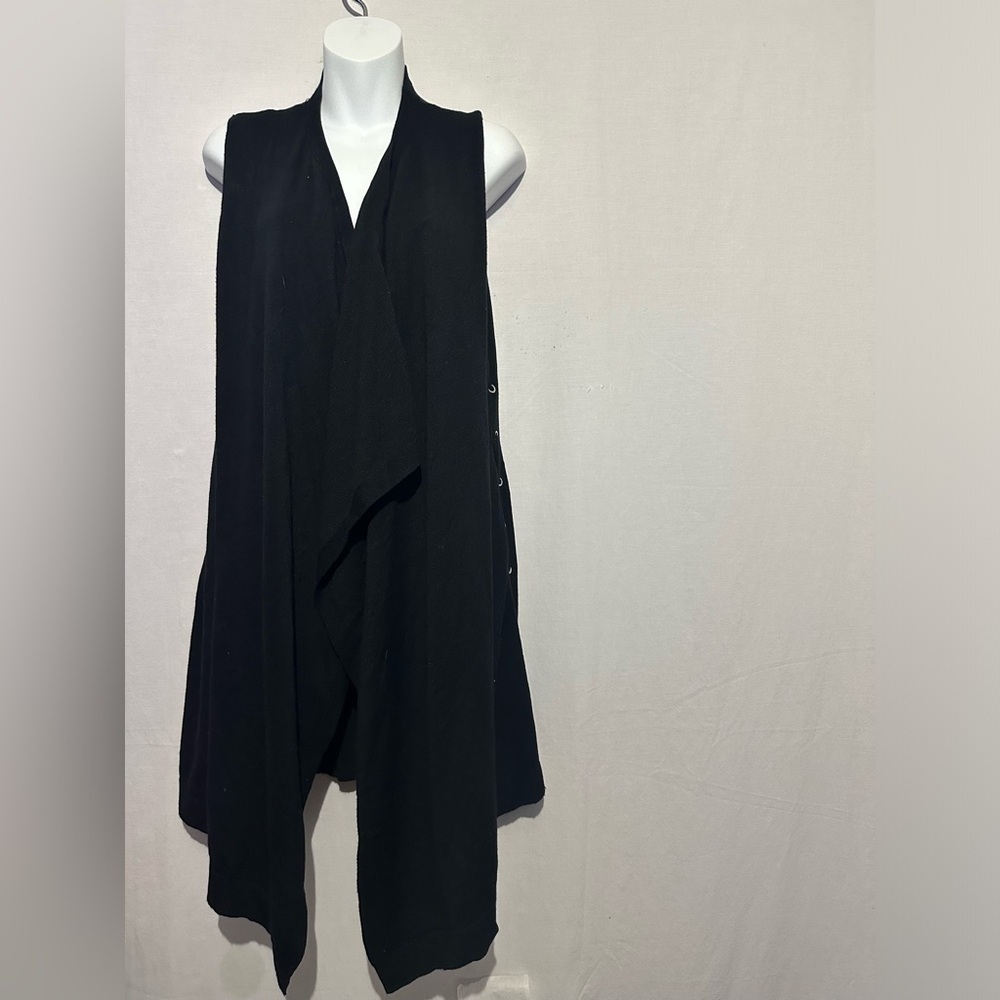 New Directions Black Open Front Sleeveless Vest | Small